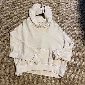 White/cream. Cropped hoodie.